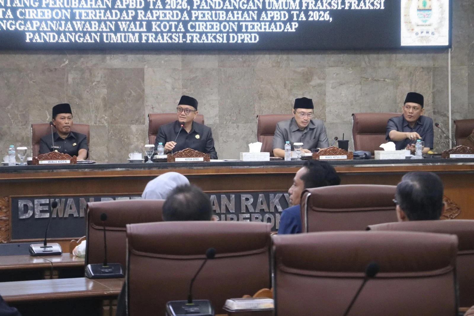 DPRD Kota Cirebon Terima Raperda Perubahan APBD 2026