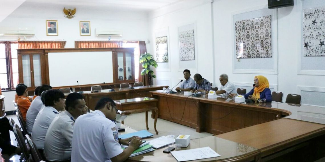 Komisi II DPRD Kota Cirebon Desak Pelindo Pasang Alat Monitor Pengukur Batas Ambang Polusi Udara