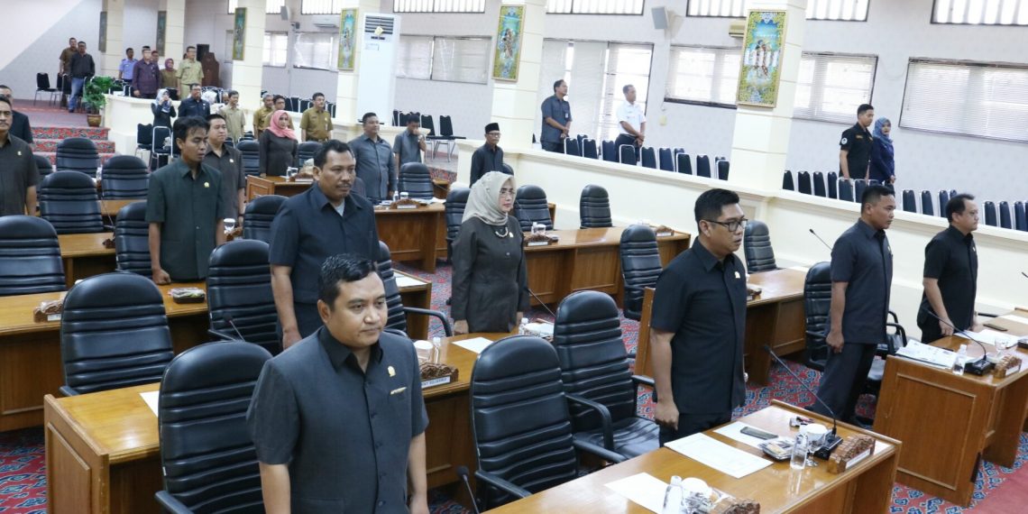 3 RAPERDA DITETAPKAN UNTUK DIBAHAS DI PANITIA KHUSUS