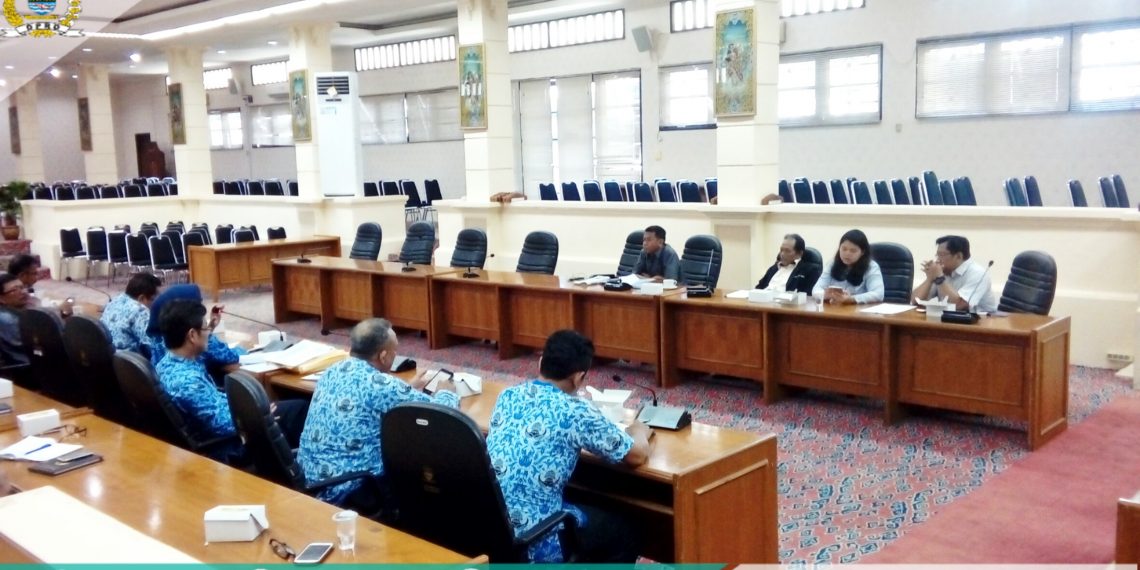 Komisi III DPRD Kota Cirebon adakan Rapat Kerja dengan Cabang Dinas Pendidikan Wilayah X Provinsi Jawa Barat 