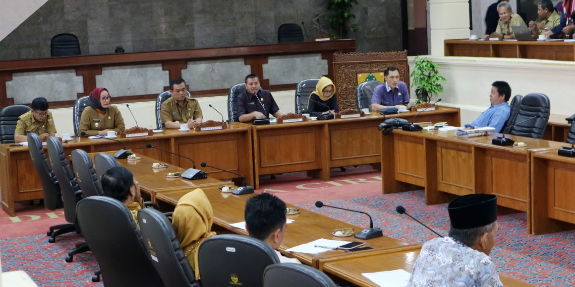DPRD Kota Cirebon dukung program 100 hari Walikota dan Wakil Walikota Cirebon