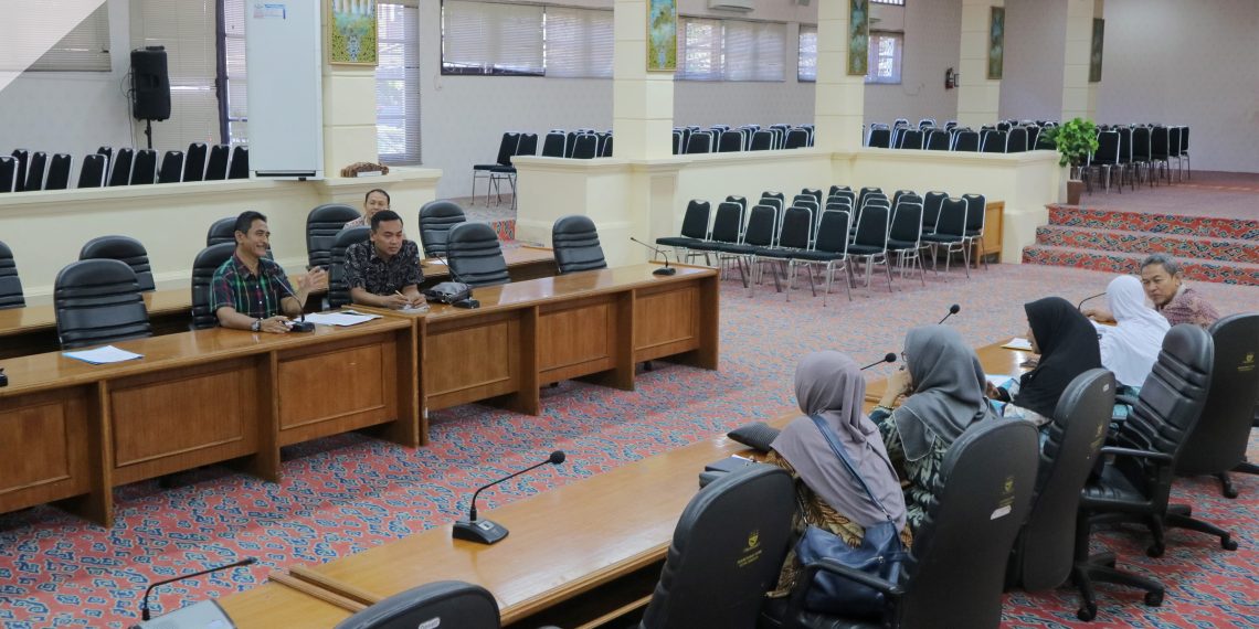 Pastikan Persediaan Bahan Pangan Selama Ramadhan Tercukupi, Komisi II Selenggarakan Rapat Kerja dengan DPPKP