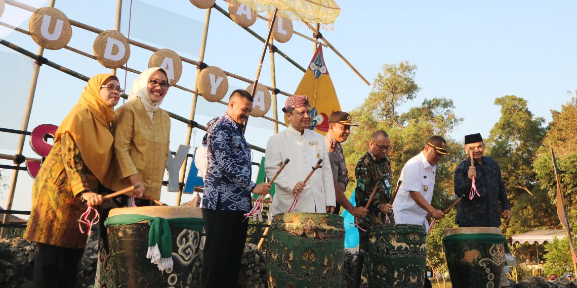 Festival Budaya Sunyaragi  & Pameran Bersama Sejarah Seni dan Budaya Sebagai wadah Eksistensi Seniman Lokal