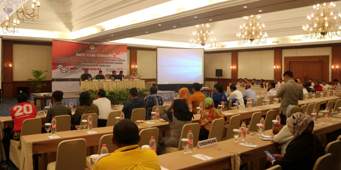 Rapat Pleno terbuka Penetapan Perolehan Kursi Partai Politik dan Calon terpilih Anggota DPRD Kota Cirebon pada Pemilu 2019