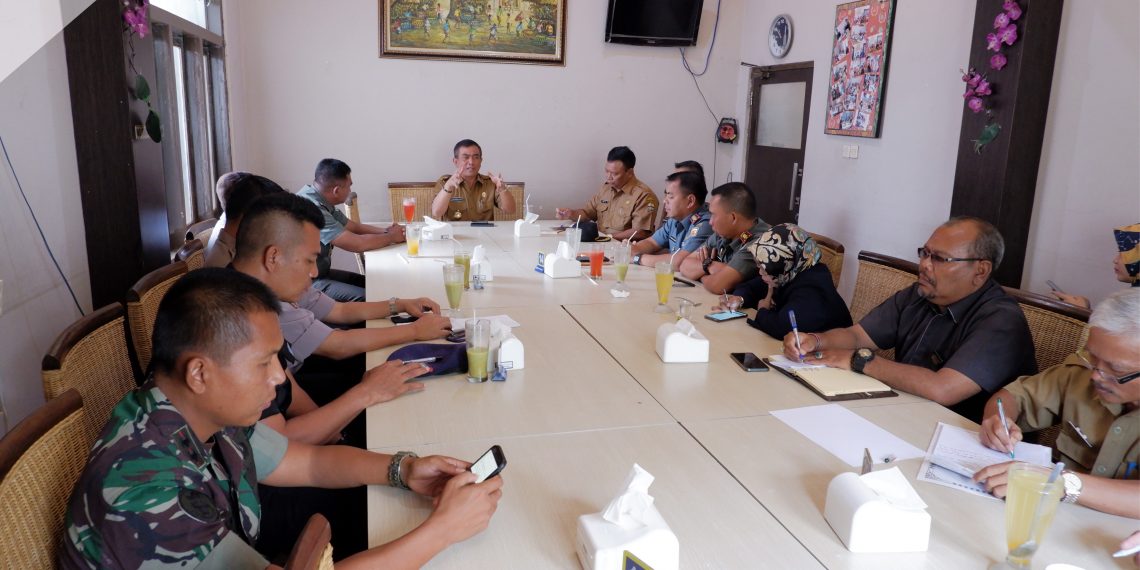 Ketua DPRD Kota Cirebon,  menghadiri rapat koordinasi Pimpinan Daerah Kota Cirebon