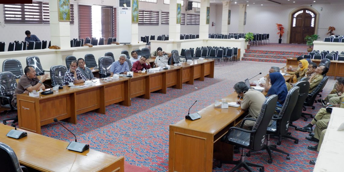 Wujudkan Kota Cirebon Bersih, Komisi II Dorong DLH Maksimalkan Rencana Kerja
