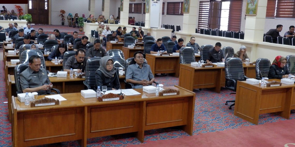 DPRD Terima Nota Pengantar Raperda ABPD 2020 dari Walikota