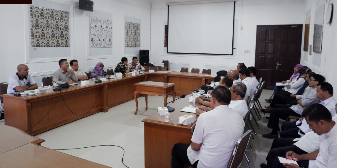 Rapat Kerja, Komisi I Bahas Persoalan Lalu Lintas, Perparkiran Hingga Administrasi Kependudukan
