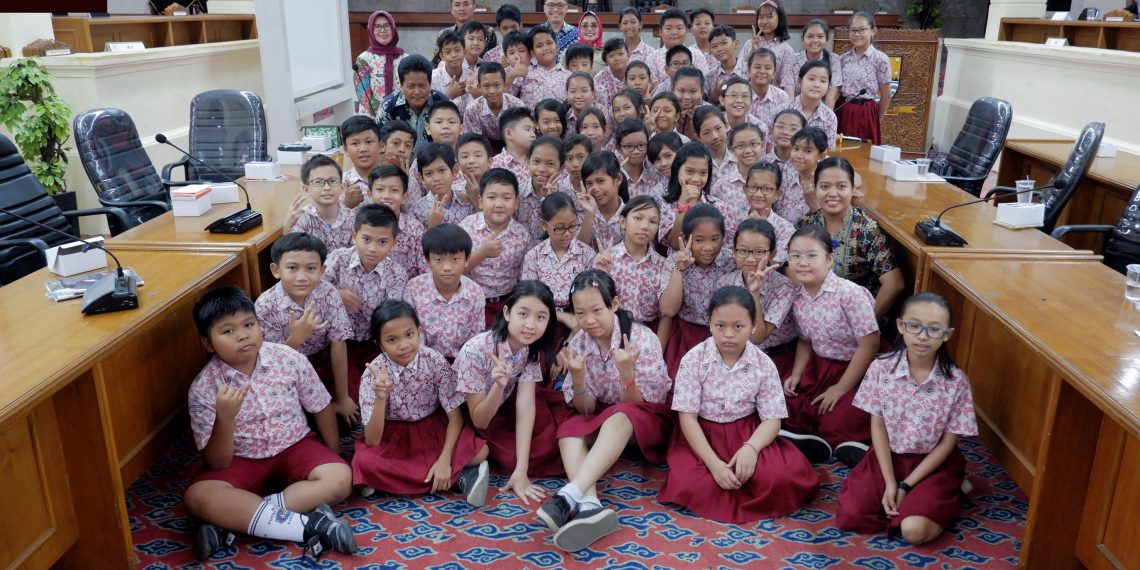 Ingin Mengetahui Kinerja DPRD, Siswa-Siswi SD Putra Nirmala Kunjungi Griya Sawala
