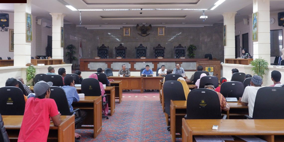 Rapat Bareng PKL, DPRD Bahas Penataan
