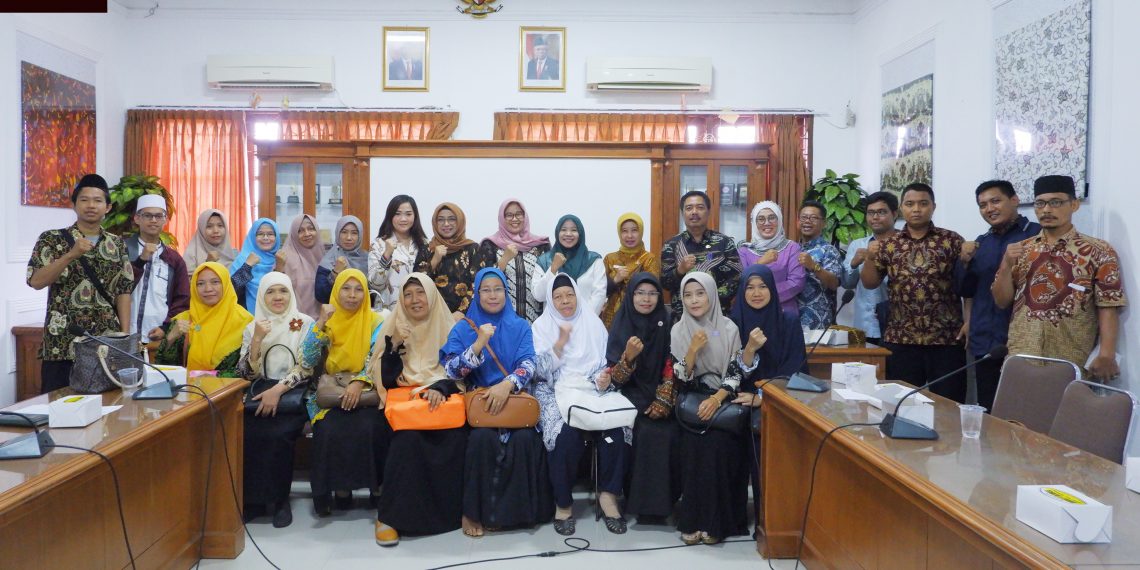 Komisi III DPRD dan FKDT Bahas Impelementasi Perda Diniyah Takmiliyah