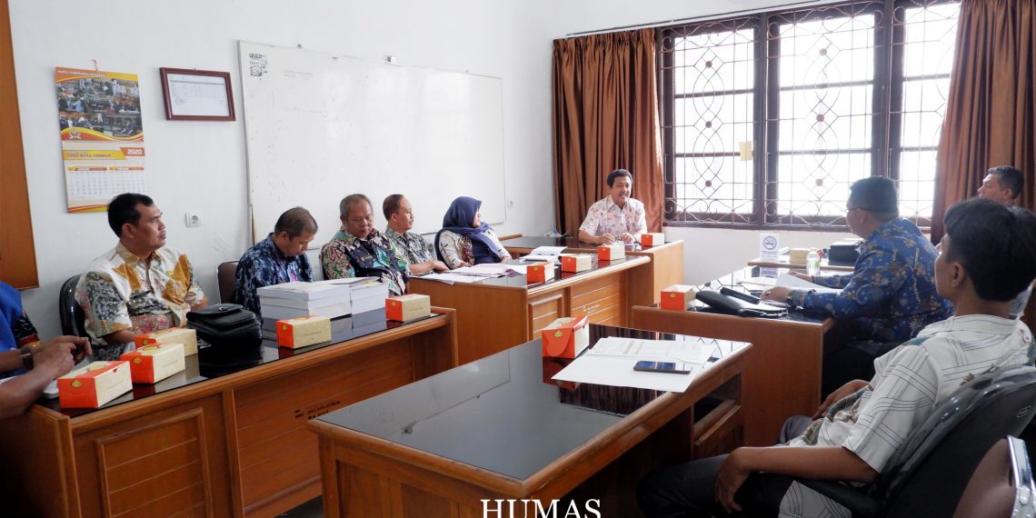 Pansus Raperda Retribusi Jasa Umum Rapat Bersama Dinkes dan DPKUKM