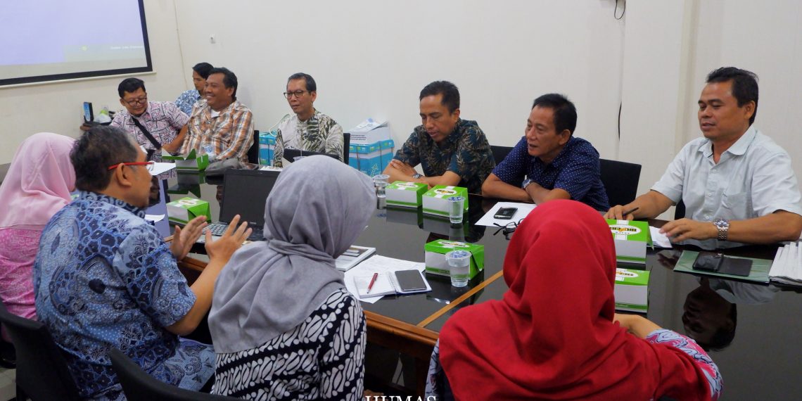 Rapat Besama DPRKP, Komisi II Bahas Persiapan Penyusunan Perwali tentang Rutilahu