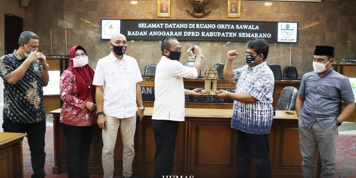 Galeri Penerimaan Kunjungan Kerja Badan Anggaran DPRD Kabupaten Semarang ke DPRD Kota Cirebon