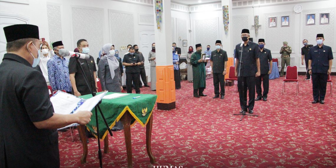 Galeri Foto Pelantikan sekretaris DPRD