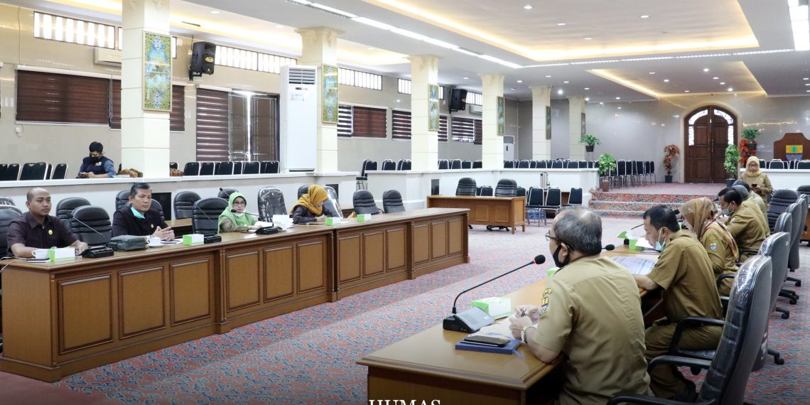 Komisi I DPRD Kota Cirebon Minta Disdukcapil Tingkatkan Pelayanan