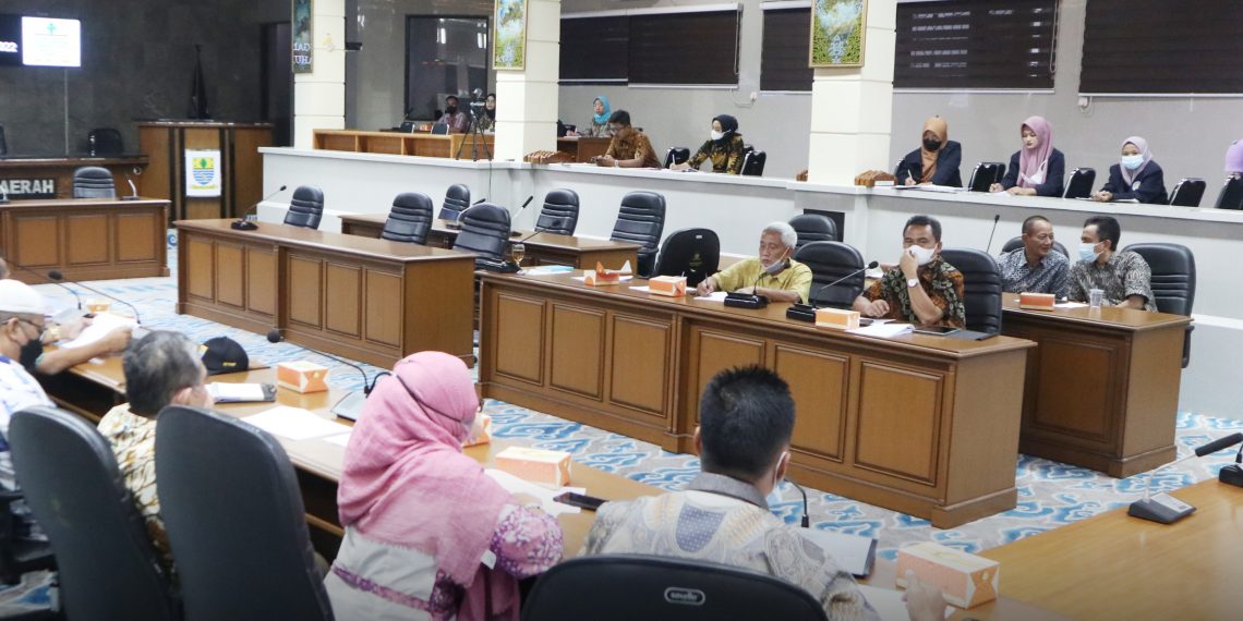 DPRKP Sampaikan Program Kerja 2022 ke Komisi II DPRD