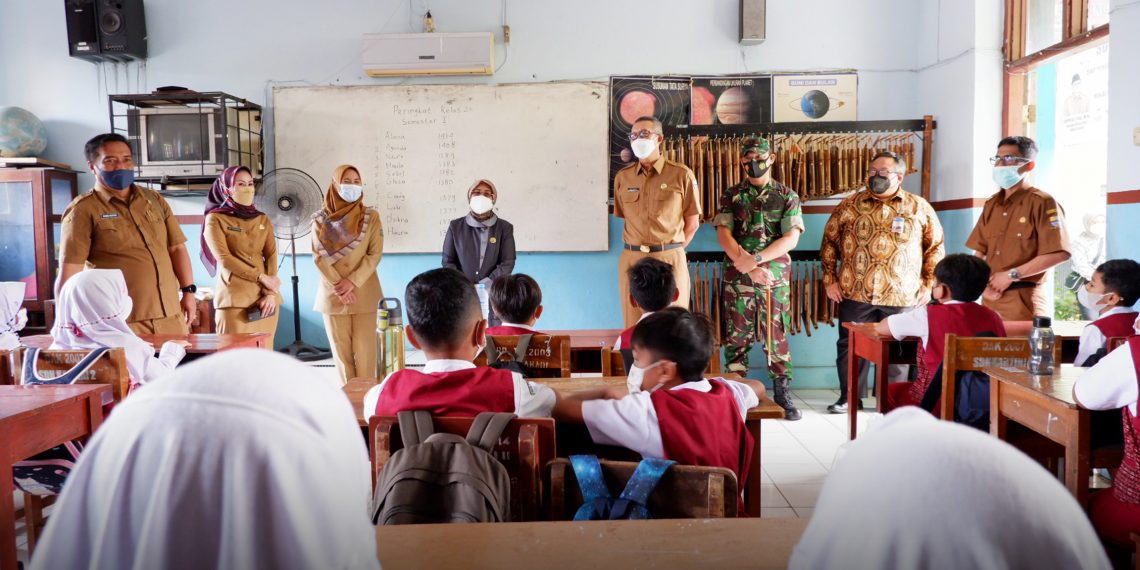 Peninjauan simulasi pembelajaran tatap muka terbatas (PTMT) 100 persen