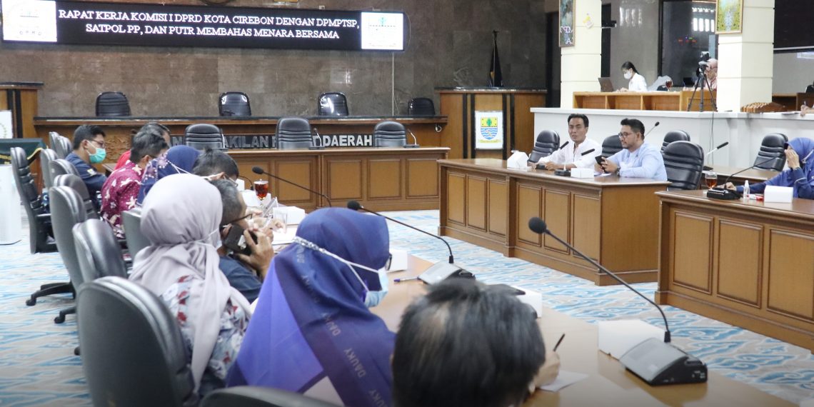 Komisi I DPRD Minta Menara Tak Berizin Segera Dibongkar