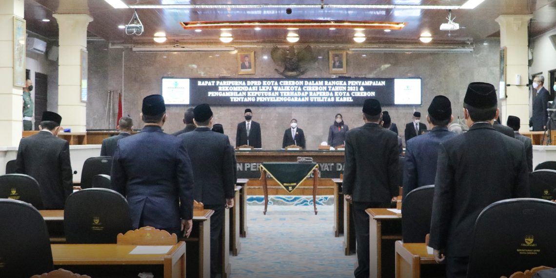 DPRD Sampaikan Rekomendasi atas LKPj Walikota Cirebon 2021