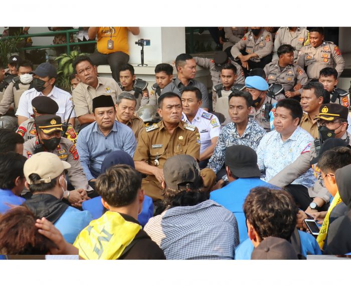 DPRD Serap Aspirasi PC PMII Cirebon Soal Naiknya Harga BBM