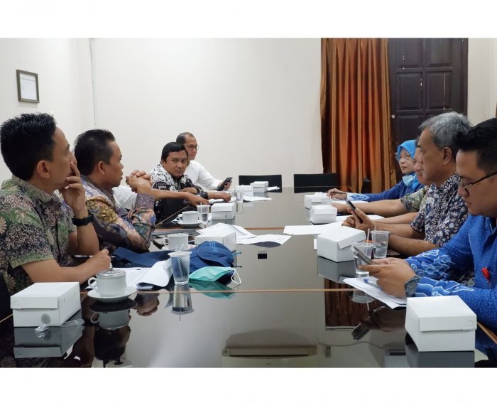 Komisi II DPRD Evaluasi Capaian Kinerja BPR Bank Cirebon 2022