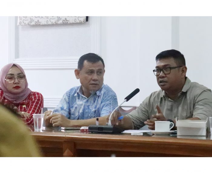 Komisi III Minta Disnaker Imbau Perusahaan di Kota Cirebon Tidak Menahan Ijazah Karyawan