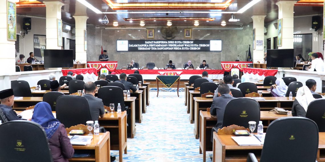 DPRD Terima Tiga Raperda soal Pajak Daerah hingga Hari Jadi Cirebon