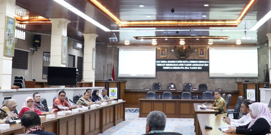 Maksimalkan Potensi PAD, Komisi II Bahas RKA tahun 2024 bersama SKPD dan BUMD