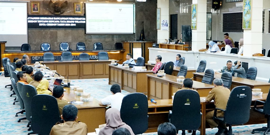 Raperda RTRW Belum Final, DPRD dan Tim Asistensi Fokus Bahas Perubahan Ruang TPU Sunyaragi