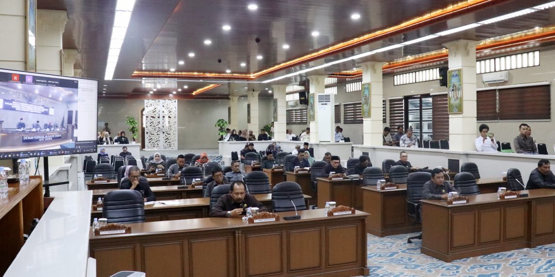 Rapat Paripurna DPRD, Seluruh Fraksi Tolak Raperda RTRW Kota Cirebon 2024-2044