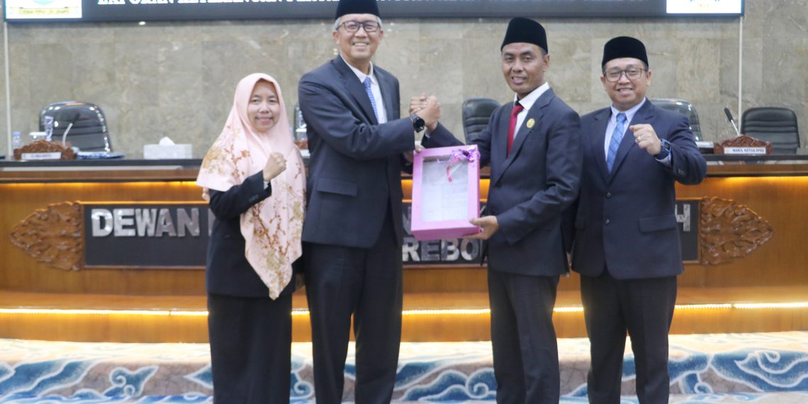 DPRD Sampaikan Rekomendasi atas LKPj Walikota 2023