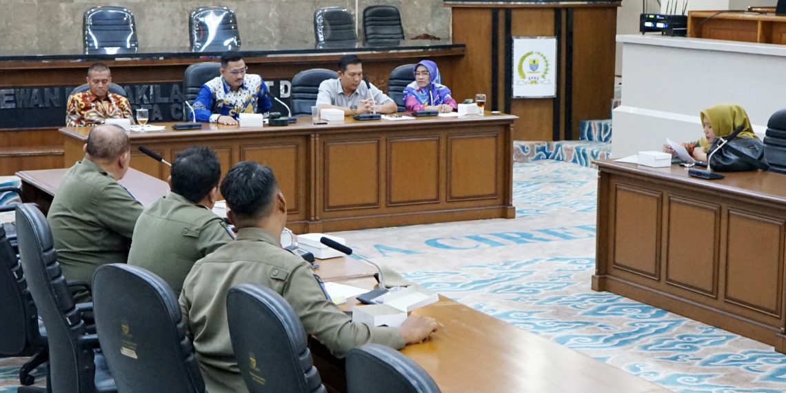Jelang Pilkada, Komisi I Berpesan Satpol PP Tertibkan Alat Peraga yang Melanggar