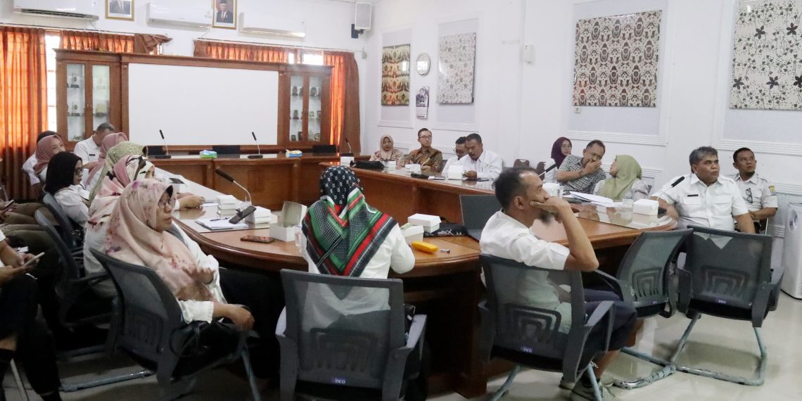 Pansus dan Tim Asistensi Bahas Raperda Pelindungan Perempuan dari Kekerasan, Eksploitasi dan Diskriminasi