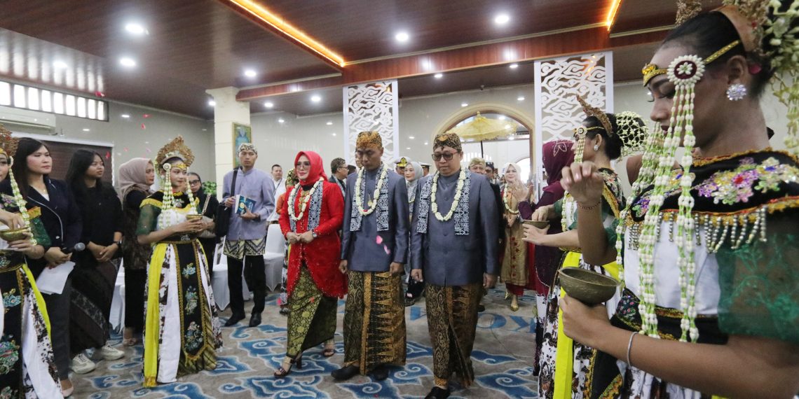 Rapat Paripurna DPRD Hari Jadi Ke-597 Cirebon; Momentum Tingkatkan Pembangunan Daerah