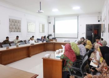 Pansus DPRD Bahas Intens Raperda tentang Pelindungan Anak