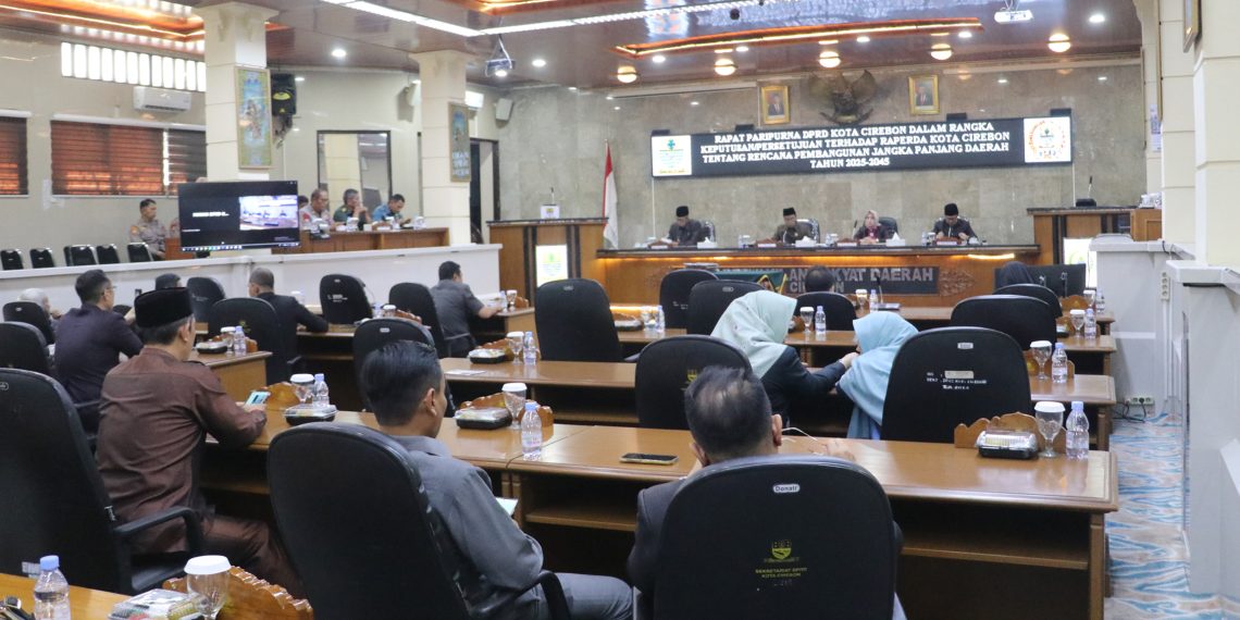 Rapat Paripurna DPRD Setujui Raperda RPJPD Kota Cirebon 2025-2045