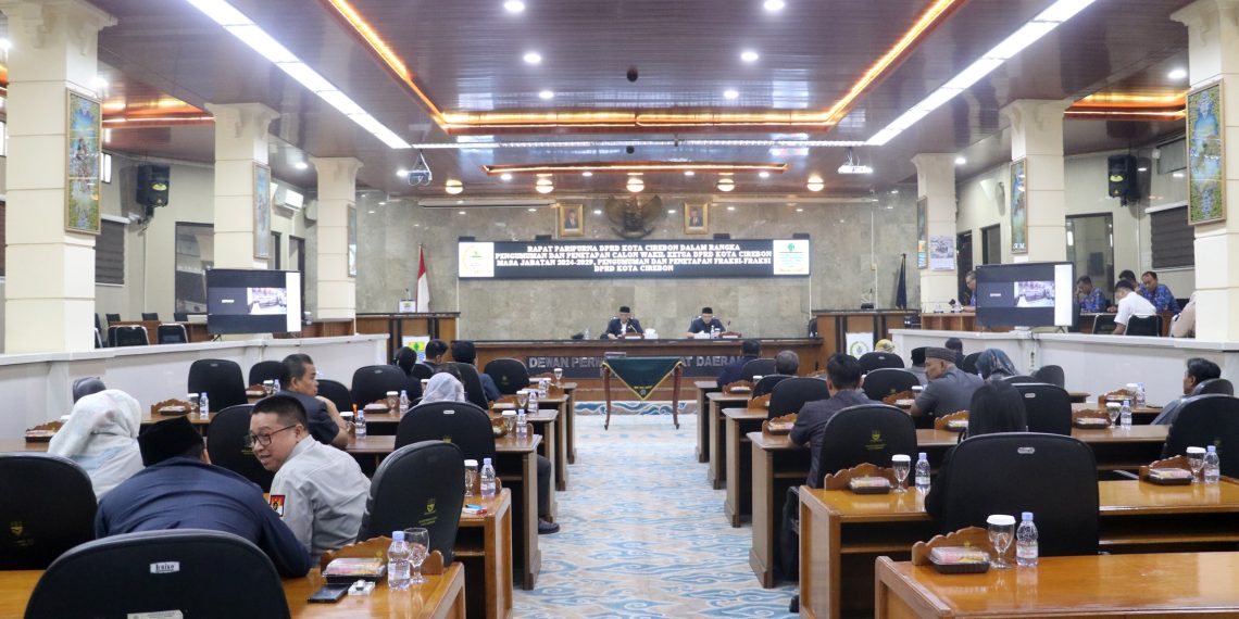 Rapat Paripurna DPRD Umumkan Calon Wakil Ketua Definitif dan Susunan Fraksi-Fraksi