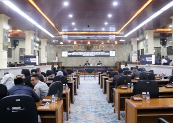 Rapat Paripurna DPRD Umumkan Calon Wakil Ketua Definitif dan Susunan Fraksi-Fraksi