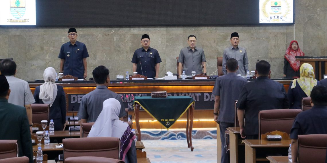 Fraksi-Fraksi DPRD Kota Cirebon Setujui Tiga Raperda Usulan Eksekutif