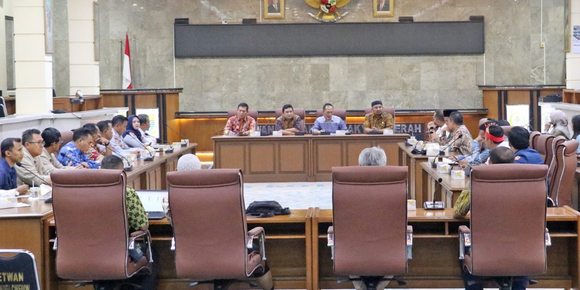 Tegas, DPRD Kota Cirebon Minta PT Bhirawa Penuhi Hak-Hak Pekerja