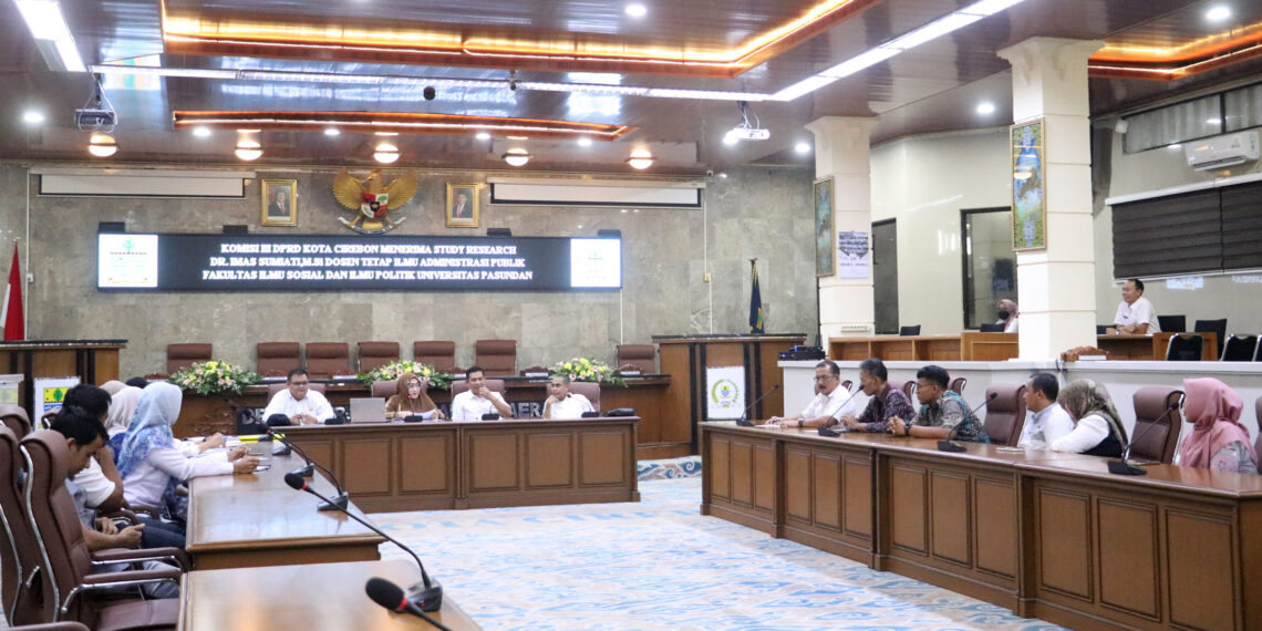 Komisi III Bahas Kebijakan Pelajaran Muatan Lokal Bersama Akademisi dan Budayawan