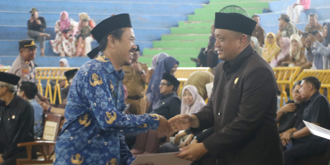 Ketua DPRD Apresiasi Pelantikan 668 PPPK/CPNS Tahun 2024 Kota Cirebon Lebih Cepat
