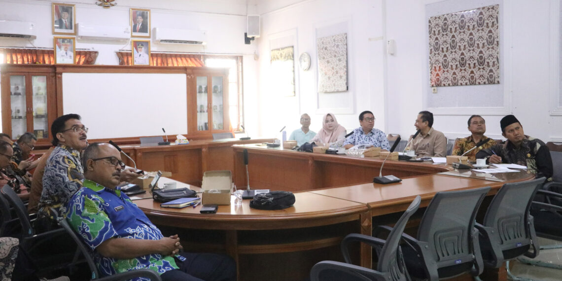 Komisi II DPRD Dukung DKUKMPP Berdayakan UMKM dan Koperasi di Kota Cirebon