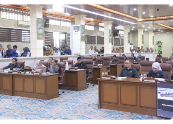 Fraksi-fraksi DPRD Sampaikan Pemandangan Umum terhadap Raperda Perseroda BPR dan PP APBD Tahun 2024