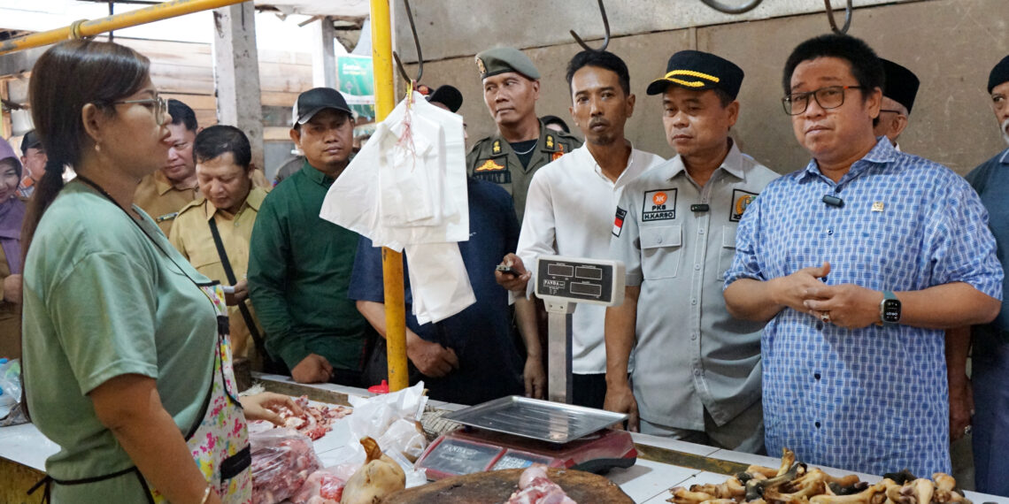 Inspeksi di Tiga Pasar Tradisional: Lapak Kosong, Atap Ambruk, PKL Menjamur, hingga Retribusi Rendah